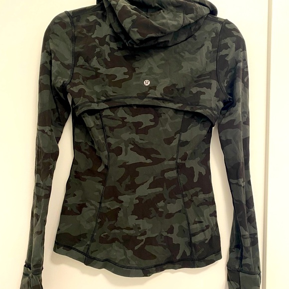 Lululemon Hooded Define Jacket Mesh Vent - Camo - size 6 - Picture 2 of 2